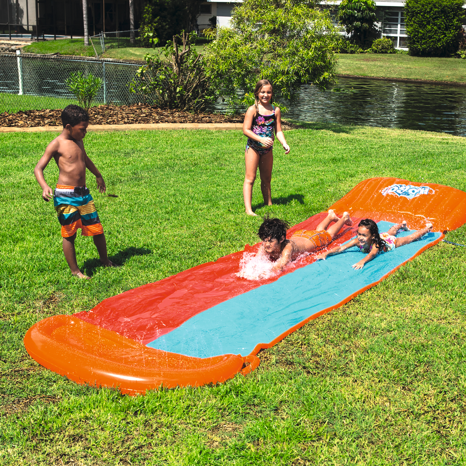 Wasserrutsche Double Slide Lagerhaus Salzburg